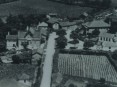Vista aérea da escola cantina D. Maria Rizo Terra, S. Martinho da Gândara (1954)